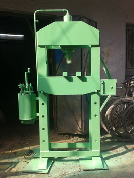 Jeffersons manual hydraulic press machine