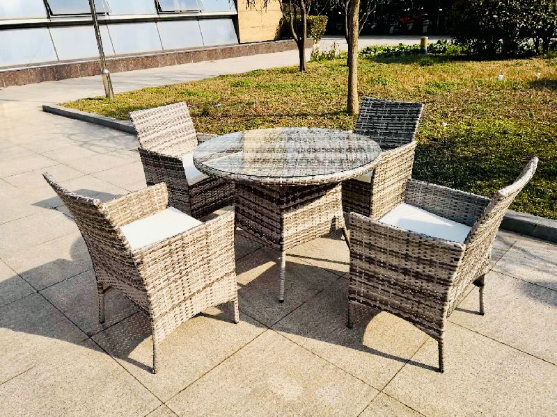 5 Piece Steel Rattan Dining Set, for Cafe, Garden, Hotel, Pattern : Dotted