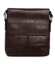 Swiss Mountaineer leather-like sling bag, Size : medium