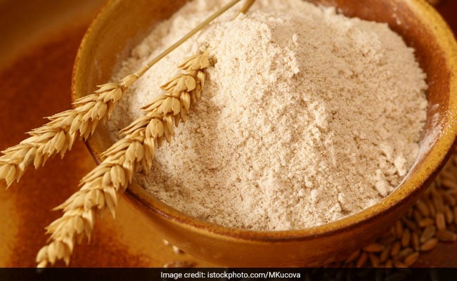 Wheat flour, Feature : High in Protein
