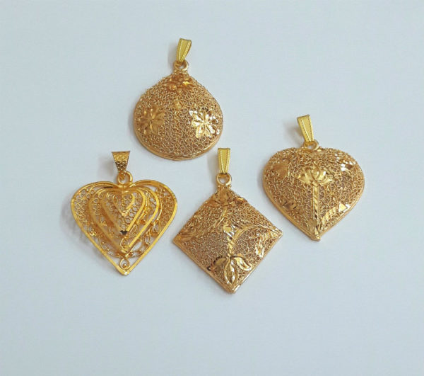 Polished Gold Plated Pendant, Occasion : Daily Wear, Party Wear