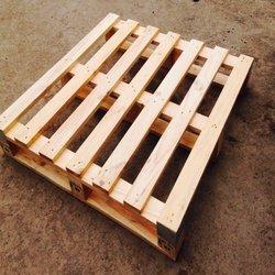 four way wooden pallets