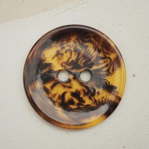Resin Buttons, Feature : Fine Finishing