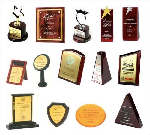 Non Polished Brass Mementos, for Award, Decoration, Gift, Feature : Attractive Design, Light Weight