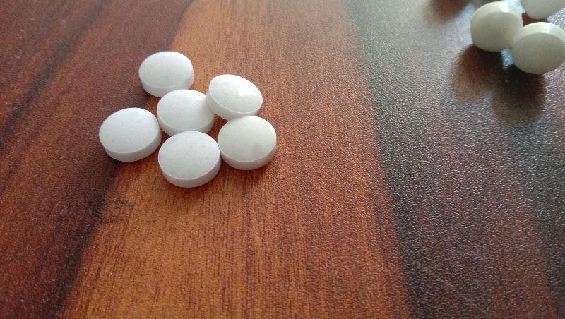 Camphor Tablets, for Chemicals, Packaging Type : Carton Box, Plastic Packet