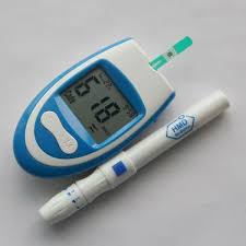 Automatic Battery Operated Diabetes Glucometer, for Clinical, Home Purpose, Hospital, Color : Creamy