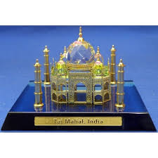 Taj Mahal Statue