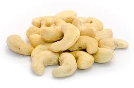 Curve Natural Cashew Nuts, for Snacks, Sweets, Packaging Type : Pp Bag, Sachet Bag