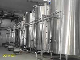 Coated Aluminum Milk Storage Tanks, for Transportation, Constructional Feature : Completely Integrated