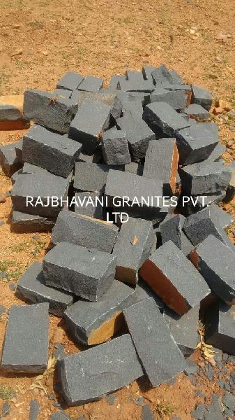 Non Polished Granite Cobbles(construction stones), for Floor, Feature : Attractive Look, Durable, Fine Finish