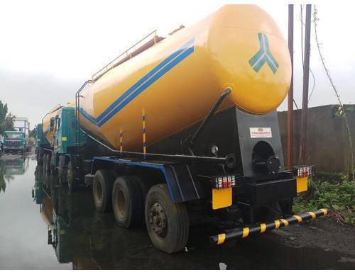 Iron Non Polished Bulker Over Chassis, Feature : Corrosion Resistance, Durable, Flawless Finish, High Quality