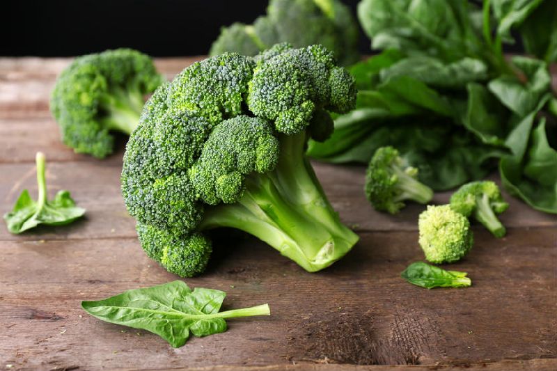 GMO Fresh Broccoli, for Cooking, Color : Dark Green