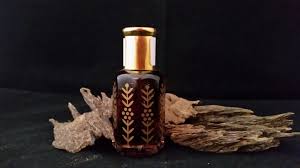 Natural Oud Essential Oil, for Personal Use, Packaging Type : Plastic Bottle