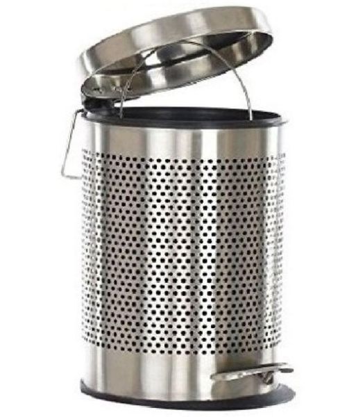 Round Stainless Steel Perforated Pedal Dustbin, for Waist Storage, Capacity : 10-20ltr