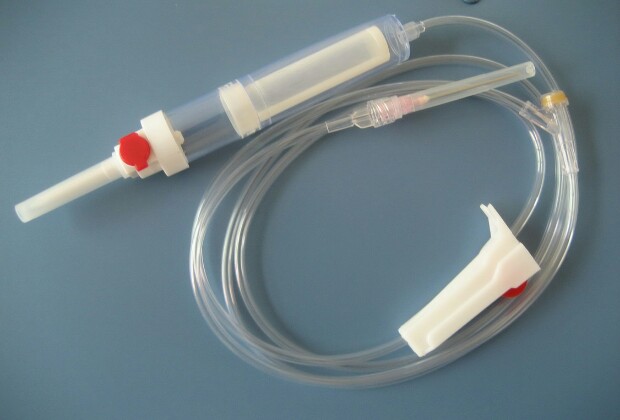 Plastic Blood Transfusion Set, for Clinical Use, Lab Use, Capacity : 10-20ml