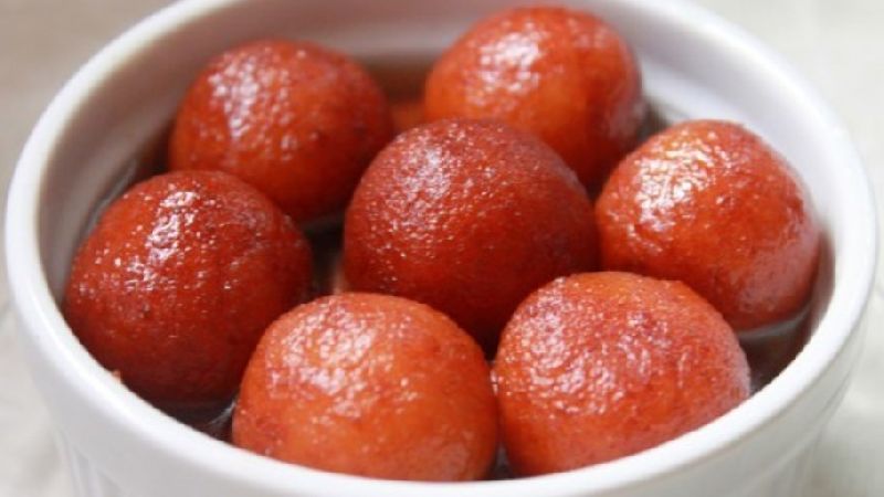 Gulab jamun, Taste : Sweet