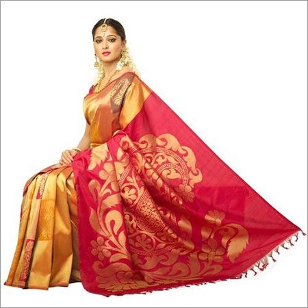 Polyester Ladies Sarees, for Anti-Wrinkle, Comfortable, Easily Washable, Skin Friendly, Pattern : Plain