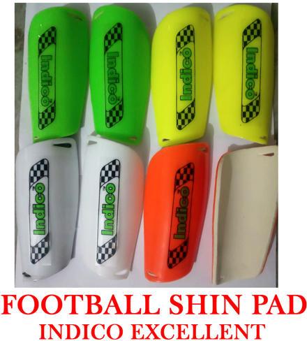 Plastic Excellent Football Shin Pad, for Leg Protection, Feature : Durable, Impeccable Finish, Lightweight