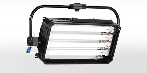  Studio Cool Light, Power : 220W