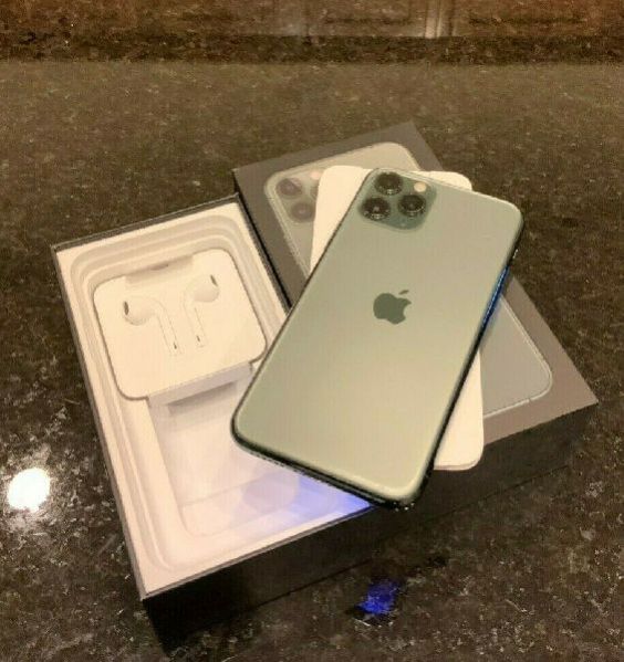 Authentic iPhone 11 Pro Max, Brand Name : Apple for Communication
