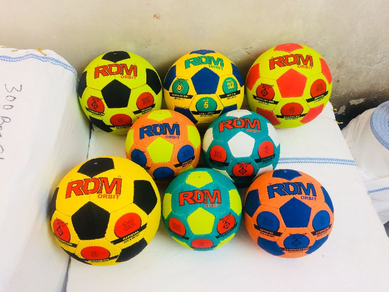 Rubber Rdm Footballs, for Air Fitting, Specialities : Durable