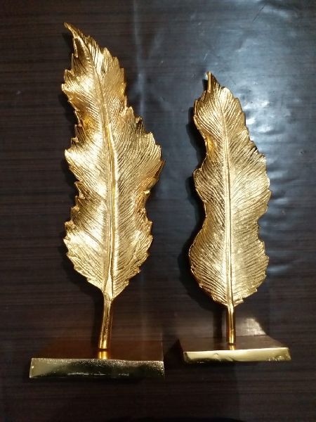 Polished Plain Brass Decorative Leaf Stand, Shape : Rectangular