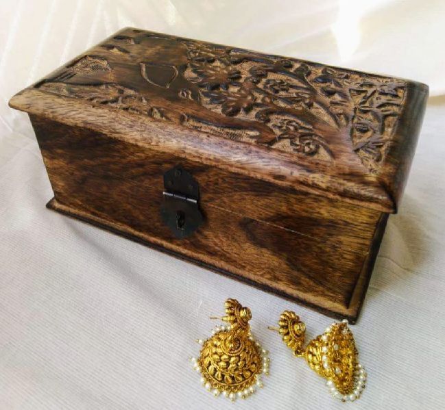 Non Polished Wooden Boxes, For Cosmetics Items, Storing Jewelry, Feature : Good Quality Stylish, High Strength