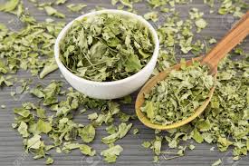 Natural moringa dried leaf, for Medicine, Color : Green