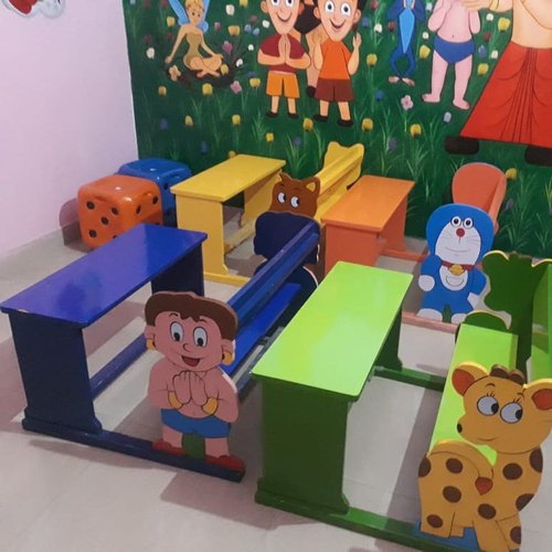 Polished Wooden Kids Desk Bench, for School, Feature : Less Maintenance, Long Life, Termite Proof