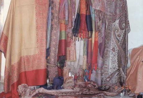 Woolen Jamawar Shawls, Gender : Female