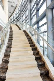 Marble staircase, Feature : Alluring Look, Fine Finishing, High Strength, Long Life, Rust Proof, Water Proof