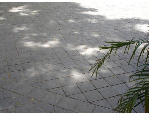 Paving Stone Tile, for Flooring, Feature : Smooth finishing, Excellent strength