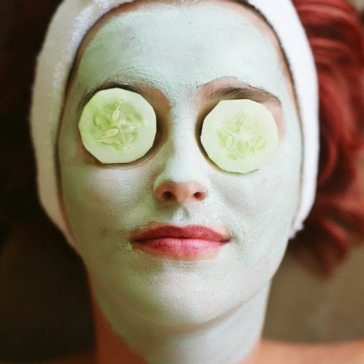 Herbal Face Pack, for Parlour, Personal, Feature : Fighting Acne, Gives Glowing Skin, Nice Aroma