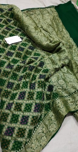 Unstitched Georgette Banarasi Chiffon Bandhani Saree, Saree Length : 5.5 m (separate blouse piece)