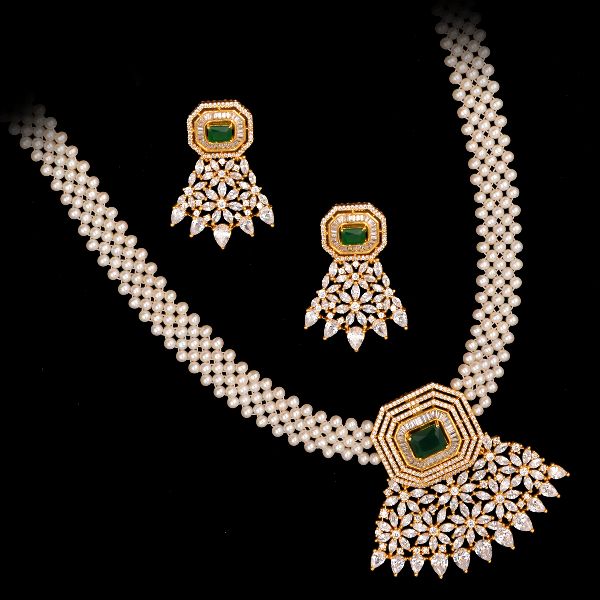 American Diamond Necklace Set, Finishing : Polished - Mangatrai Neeraj ...