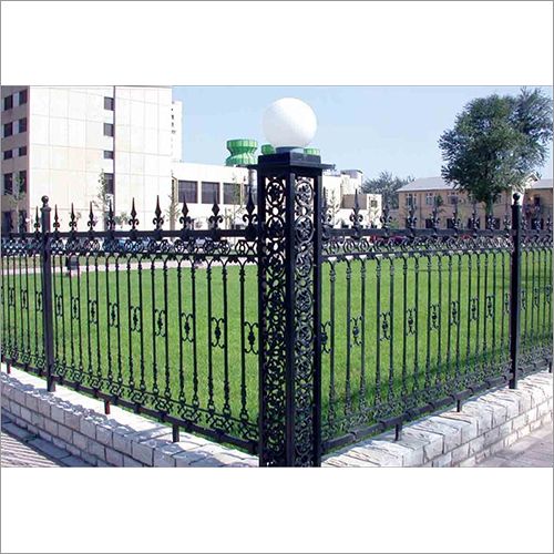 Polished Wrought Iron Fence, for Boundaries, Length : 3ft, 4ft, 5ft, 6ft