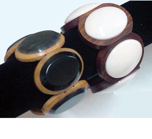 Plain Resin & Wood Bracelet, Occasion : Casual Wear, Party Wear