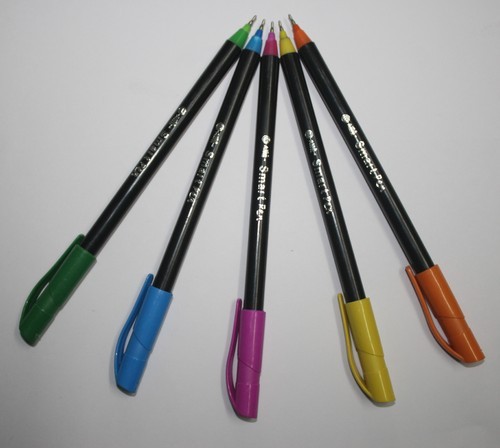Plastic ball pens, Packaging Type : Packet
