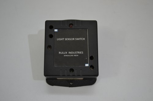 LIGHT SENSOR SWITCH, Voltage : 230V