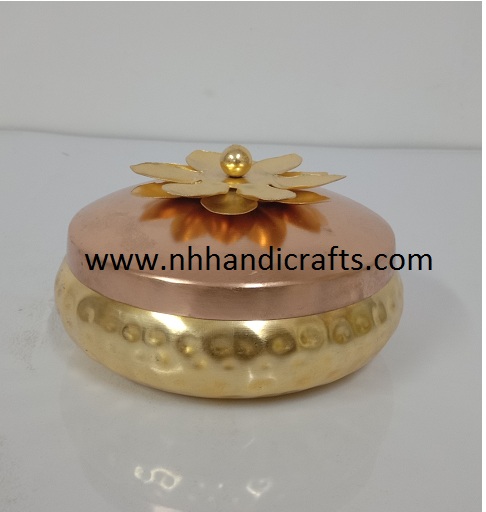 N H.HANDICRAFTS     METAL RAUND BOXES