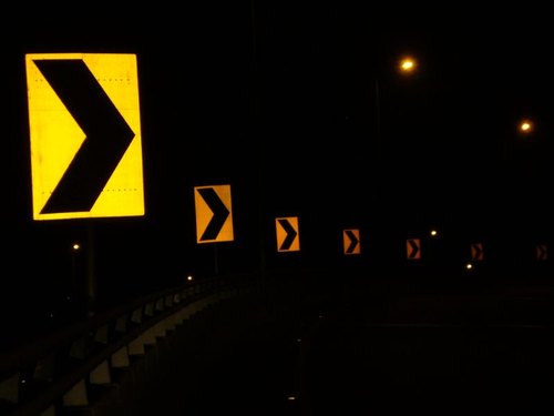 Mild Steel Reflective Traffic Sign, for Road Safety, Shape : Rectangular