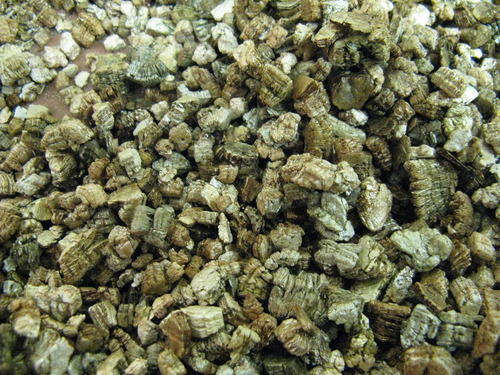 Golden Horticulture Vermiculite, Feature : Accurate composition, Long shelf life, Provides strength to concrete