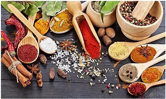 Whole spices, for Cooking, Household, Restaurants, Form : Powder