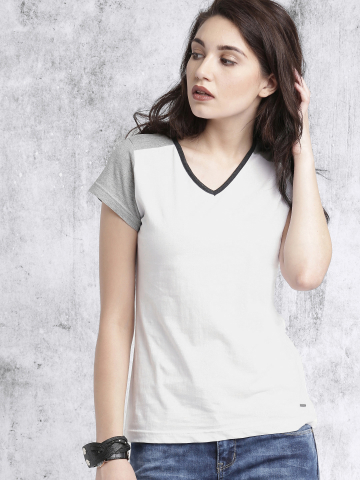 Plain Cotton Women V Neck T-Shirt, Size : XL