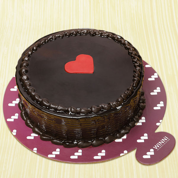 Lipsmacking Chocolate Cake, Packaging Type : Curated Box