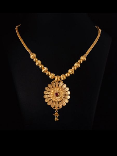 light weight gold necklace with weight