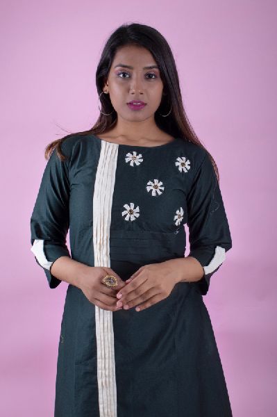 Cotton Designer Kurtis, Technics : Handmade, Occasion : Casual Wear ...