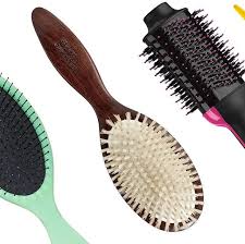 Plastic Hair Brush, for Home Use, Salon Use, Feature : Comfortable, Light Weight