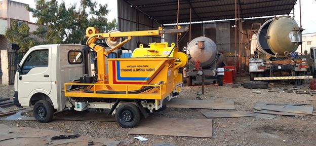 Automatic Polished Metal Desilting Machine, for Cleaning Open Drains