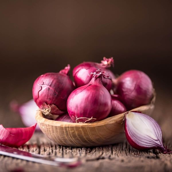 Organic fresh red onion, Packaging Type : Plastic Packet